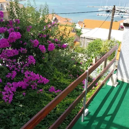Apartments Lumbarda Exterior photo