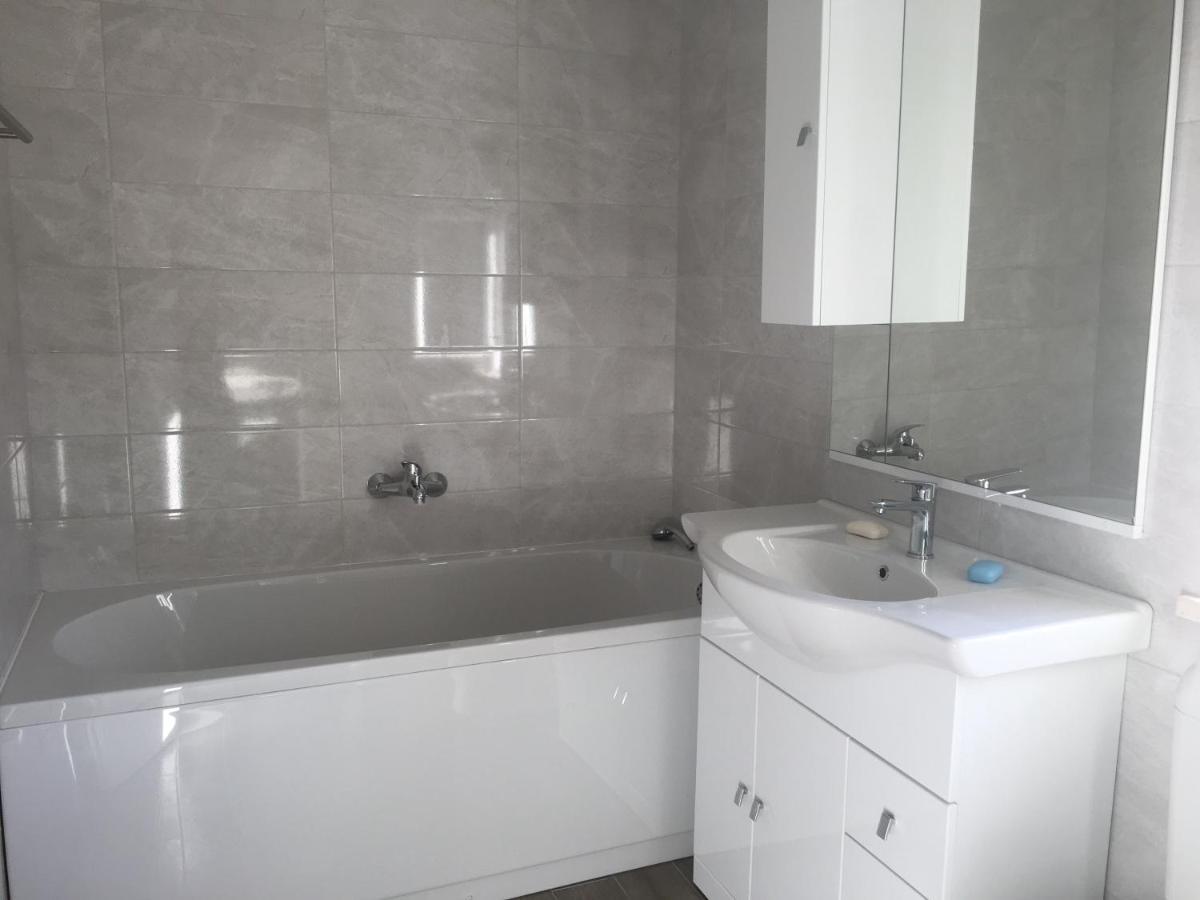 Apartma Apartments Lumbarda Lumbarda