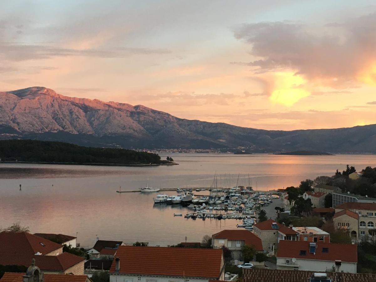 Apartments Lumbarda Apartma *