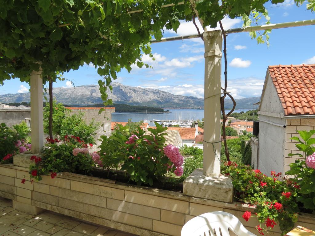 Apartma Apartments Lumbarda
